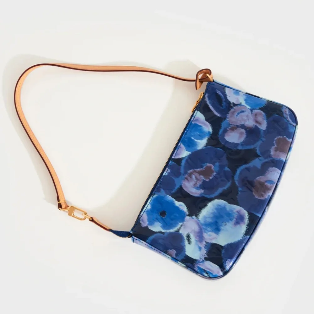 VEUC Louis Vuitton Vernis Ikat Floral Pochette Limited Edition 2013